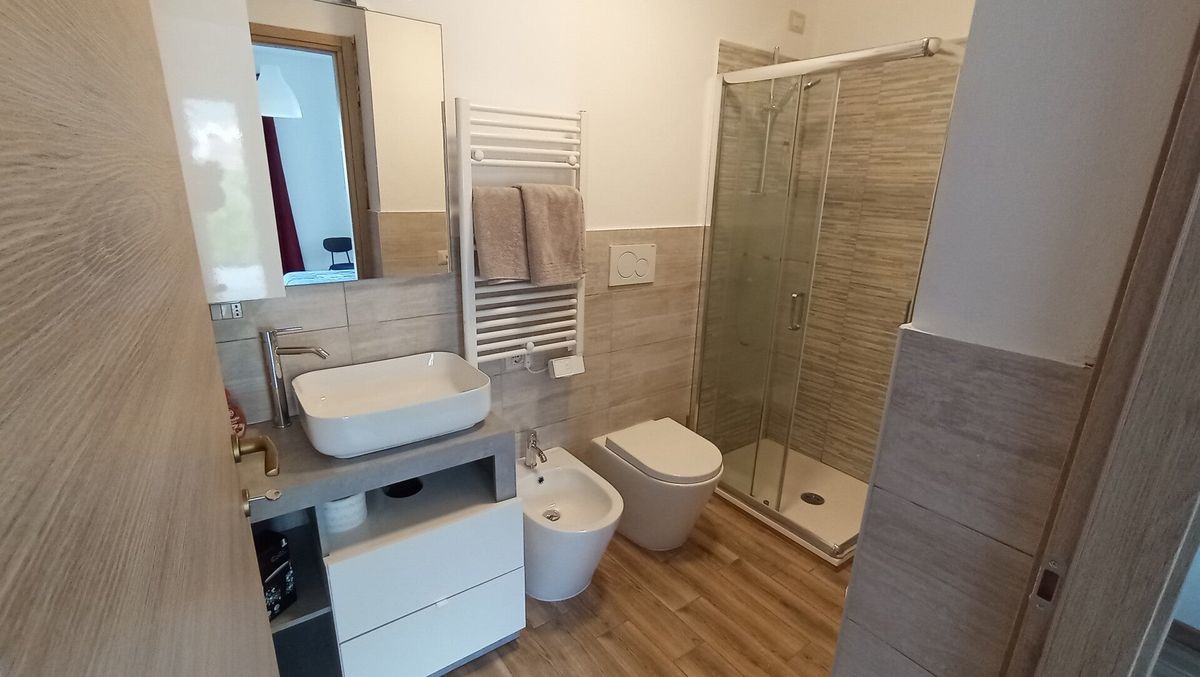 Bagno privato con doccia