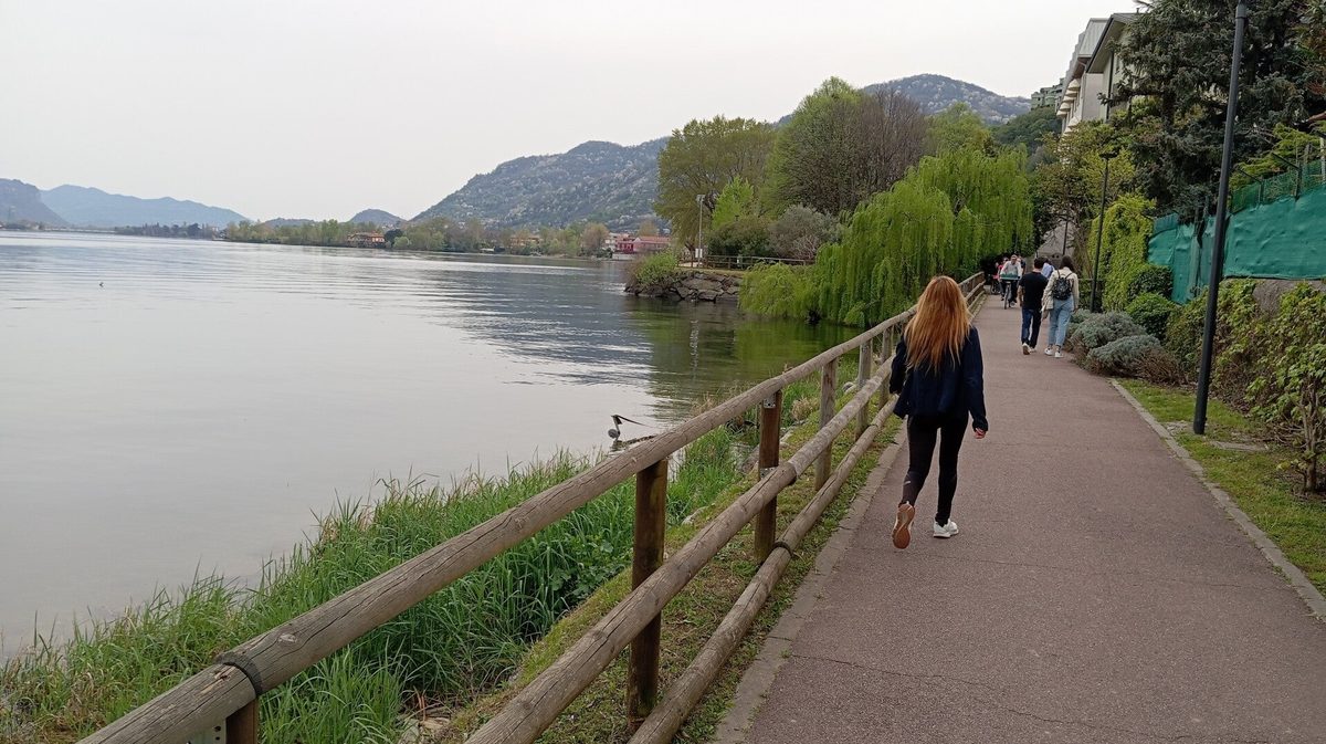 Passeggiata lungo la ciclabile dei laghi di Garlate e Olginate